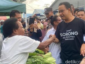 Anies Soroti Masalah Transportasi Udara di Sorong: Penerbangannya Tidak Ada