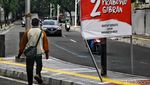 Duh, Baliho Capres-Cawapres Serobot Jalur Pejalan Kaki