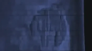 Obyek aneh di Baltik: Bukan, ini bukan pesawat Millenium Falcon. Benda ini ditemukan dua peneliti menggunakan pemindaian sonar pada tahun 2011 di kedalaman sekitar 300 kaki di dasar laut Laut Baltik. Bentuknya yang aneh membuat banyak orang percaya ini adalah semacam pesawat luar angkasa yang mengalami kecelakaan atau formasi alam aneh. Atau mungkin saja semacam teknologi perang rahasia. Foto: Buzfed