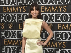 10 Gaya Terbaik di Emmy Awards 2024, Gaun Jarum Raksasa Loewe Curi Atensi