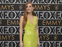 Kuliah di Harvard, Jessica Chastain: Gelarku untuk Lawan Politisi