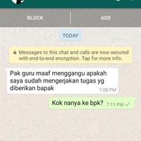 Komunikasi guru dan murid di era modern sudah bisa lewat chat. Tapi jangan sampai blunder kayak berikut ini, ya.
