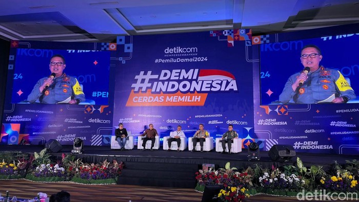 Foto: Kapolda Sumut Irjen Agung Setya Imam Effendi saat mengikuti acara #Demi Indonesia Cerdas Memilih yang digelar oleh detikcom dan Kemenkominfo di Medan. (Tim detikSumut)