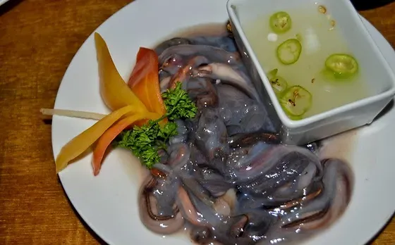 Geli Enak! 5 Makanan Populer di Manca Negara Ini Diolah dari Cacing