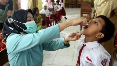 Imunisasi Polio Antisipasi Kejadian Luar Biasa