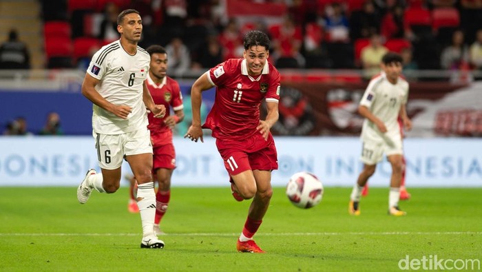 Indonesia Awali Piala Asia 2023 dengan Kekalahan Irak mengalahkan Indonsia dengan skor 3-1 padalaga Grup D Piala Asia 2023. Hasil ini menempatkan Indonesia menjadi juru kunci sementara Grup D dengan nirpon. Pertandingan Indonesia vs Irak berlangsung di Ahmad bin Ali Stadium, Al Rayyan, Qatar, Senin (15/1/2024) malam.