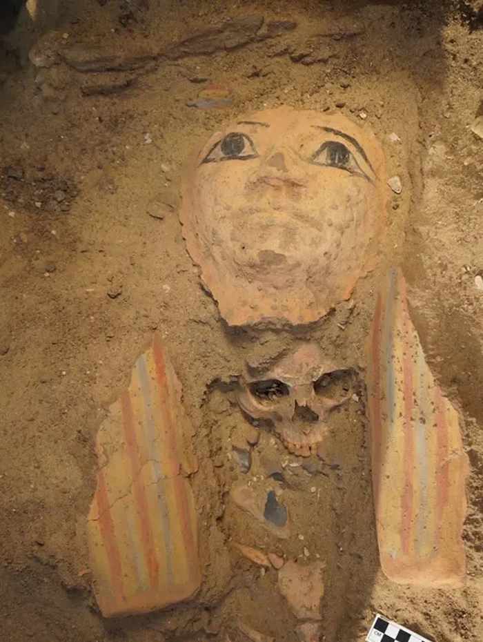 Makam era Mesir Kuno berusia 4.500 tahun plus artefak ditemukan di Saqqara Mesir