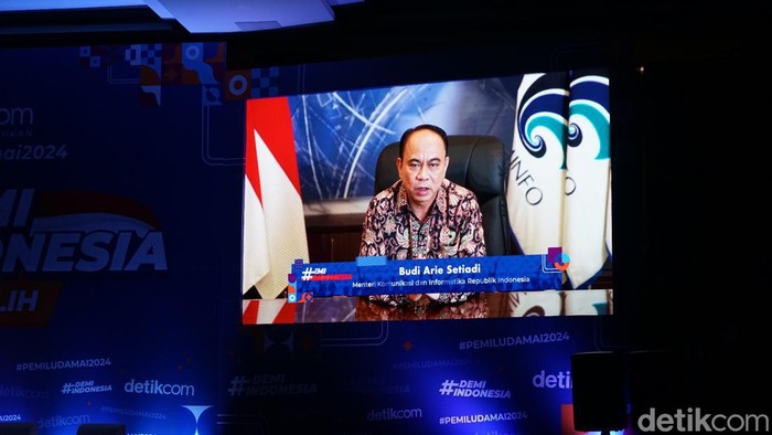 Menteri Komunikasi dan Informasi (Menkominfo) Budi Arie Setiadi saat membuka acara Demi Indonesia Cerdas Memilih di Medan. (Tim detikSumut)