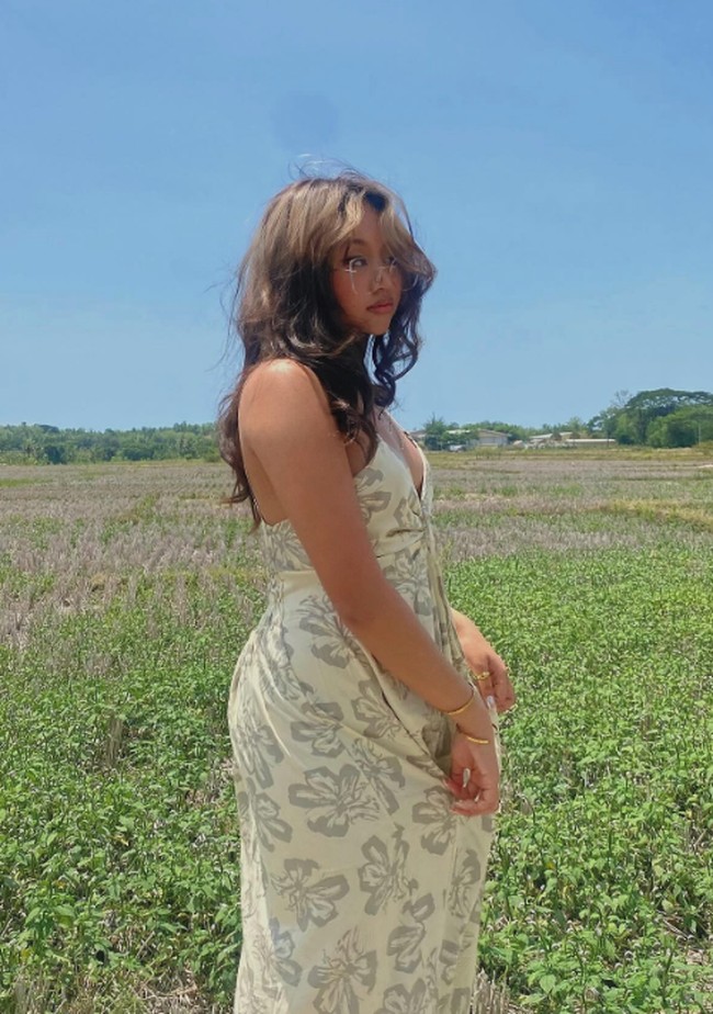 Naja Dewi Maulana juga berencana tetap mengambil studi arts untuk S2. S2 mau di art juga. Doanya saya sebagai orang tua dia berguna untuk bangsa, agama, negara, dirinya sendiri, dan lingkungannya. Harus bawa ilmunya ke Indonesia, papar Dewi Gita dilansir dari detikHot. Foto: Instagram