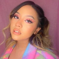 Naja Dewi Maulana tidak ditemani kedua orangtuanya selama mengenyam pendidikan di Inggris. Dewi Gita pun percaya kepada putrinya dan berharap Naja selalu dalam lindungan Allah SWT. Foto: Instagram