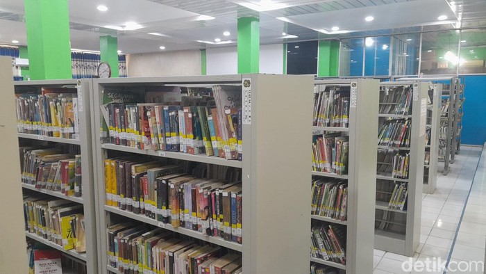 Perpustakaan di Kantor Dinas Perpustakaan dan Kearsipan Daerah Kota Medan (Nizar Aldi/detikSumut)