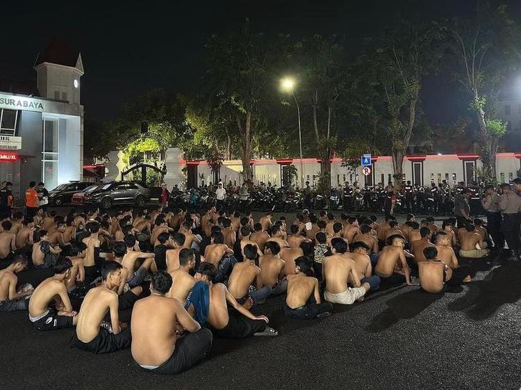 Ratusan Pesilat Diamankan Polisi Usai Konvoi di Bundaran Waru