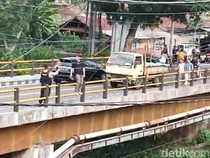 Dramatis Polisi-Warga Gagalkan WN Taiwan Coba Bunuh Diri dari Jembatan