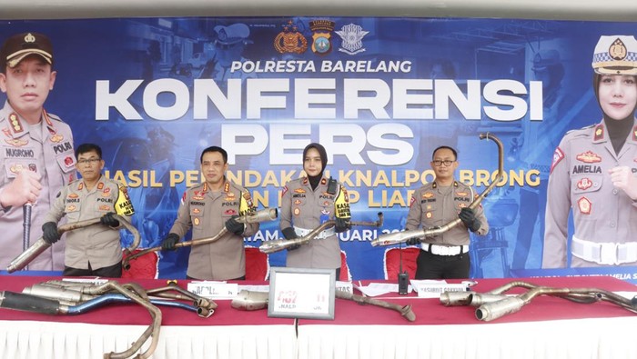 Polresta Barelang sita ratusan knalpot brong di Batam (Dok Polresta Barelang)