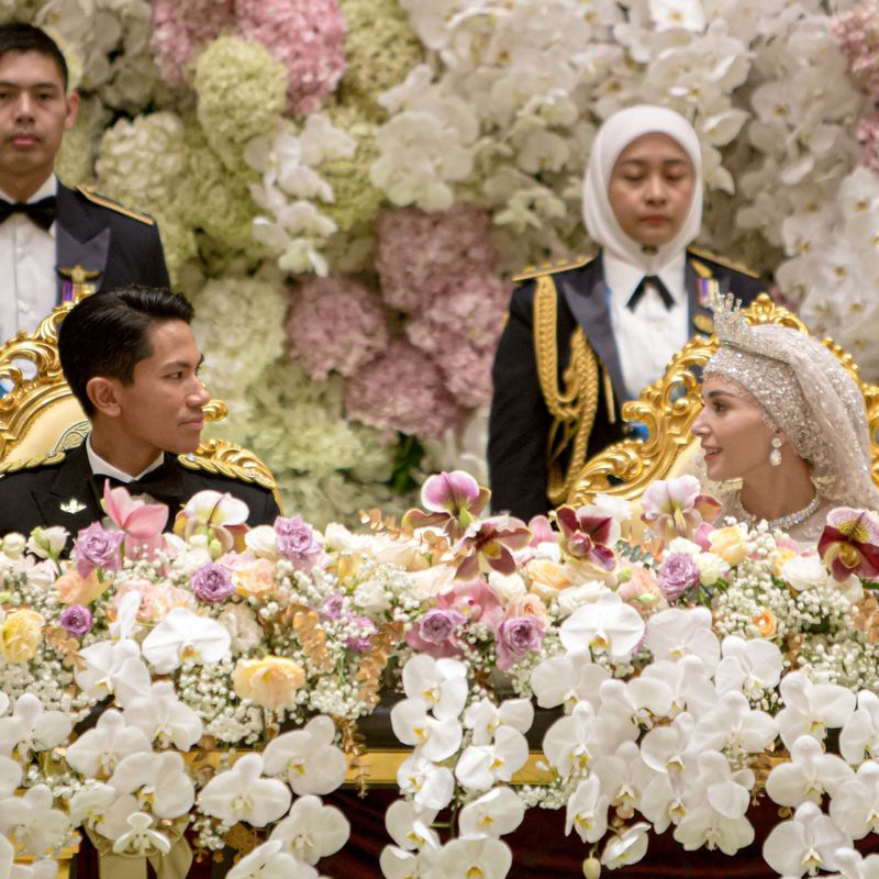 Prince Mateen Anisha Rosnah Saat Royal Banquet