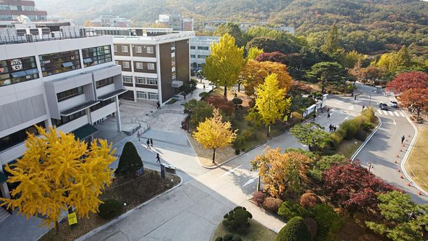Seoul National University (SNU)