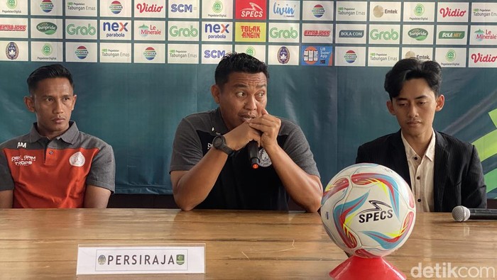 Sesi jumpa pers Persiraja Banda Aceh jelang menghadapi PSIM Jogja di Monumen PSSI, Selasa (16/1/2024).