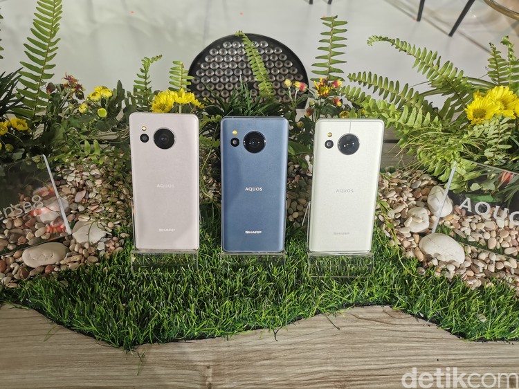 Sharp Aquos Sense8