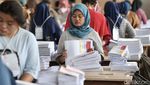 Sortir dan Lipat Surat Suara KPUD DKI Capai 62,55 Persen