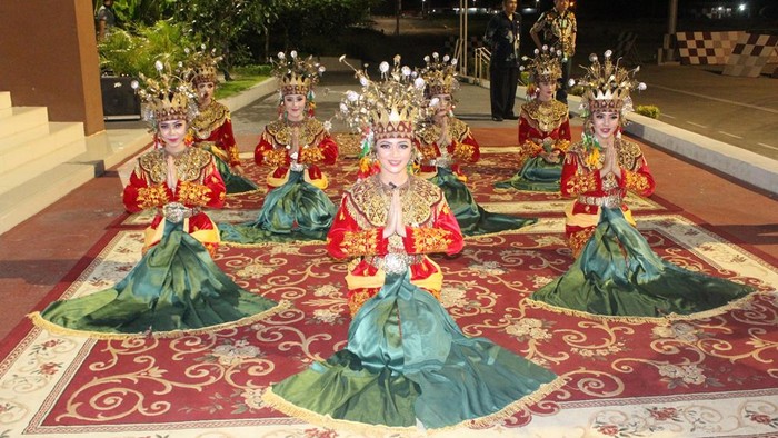 Tari sekapur sirih