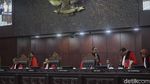 Tok! MK Tolak Usulan Denny Indrayana soal Syarat Usia Capres-Cawapres