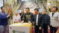 dr Olive mengatakan untuk mencegah diabetes perlu memperbanyak konsumsi vitamin, mineral, lemak sehat maupun makanan berserat serta suplemen seperti Vitayang Milchrom yang didistribusikan oleh PT KK Indonesia. Tampak Ketua MPR RI Bambang Soesatyo bersama Director Economic Taiwan,Franck Lu Dan Indra uno Dalam peluncuran Vitayang Milchrom di Jakarta.  