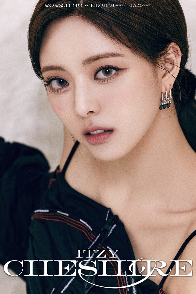 Sejak debut pada 2019, Yuna ITZY sudah memegang posisi visual dalam grupnya. Tak hanya itu, Yuna kerap menjadi perbincangan di Korea Selatan karena memiliki bentuk tubuh hourglass yang membuat wanita iri. Foto: Instagram