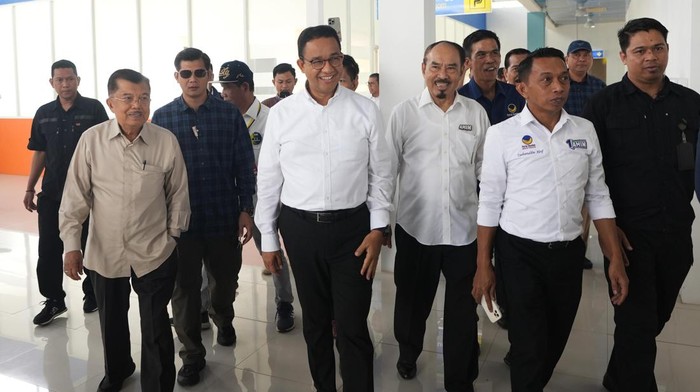Anies bermalam di kediaman Jusuf Kalla di Kota Makassar, Selasa (16/1/2024), dan bersama JK berkampanye di Bone pada Rabu (17/1/2024).