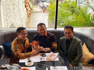 Bamsoet Luncurkan Buku Konstitusi Butuh Pintu Darurat, Cak Imin Hadir