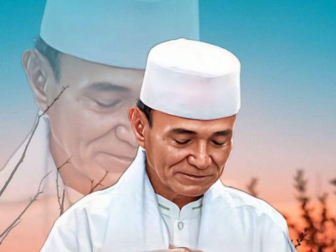 KH Abdul Syakur Yasin atau Buya Syakur.