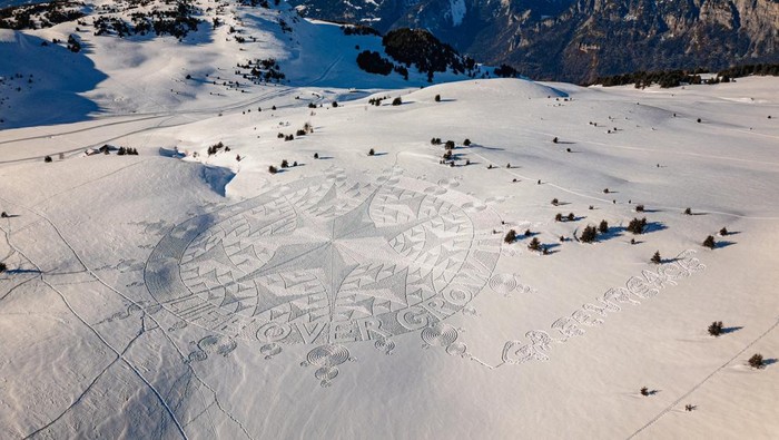 DAVOS-MEETING/PROTESTS
