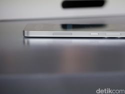 Wujud Samsung Galaxy S24 dan S24 Plus, Layarnya Makin Mentereng