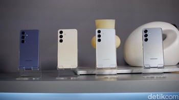 Ini penampakan Galaxy S24 Plus. Foto: Adi Fida Rahman/detikINET