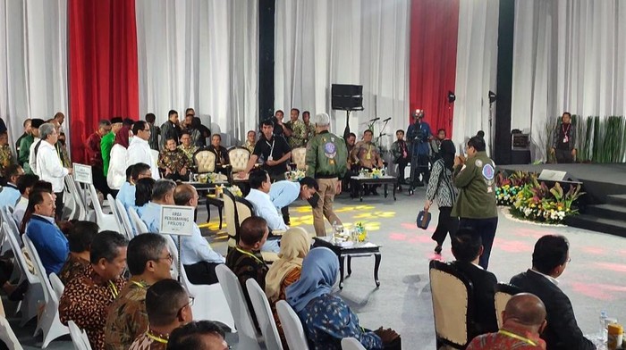 Gibran Rakabuming Raka sambut Ganjar-Mahfud