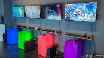 Di sini kita bisa menjajal langsung game garapan Agate. Foto: (Panji Saputro/detikINET).