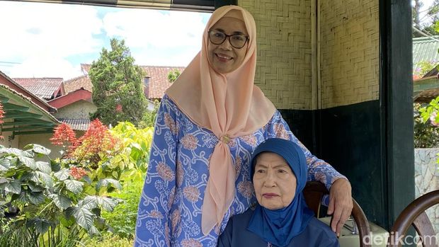 Keturunan keluarga Bartels penemu elang Jawa