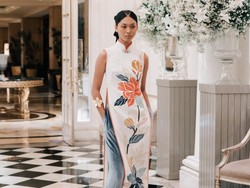 Eksplorasi Cheongsam Tiada Batas di Koleksi Imlek 2024 Sebastian Gunawan