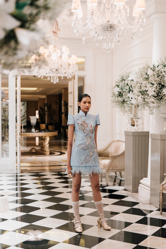 Inilah koleksi Cheongsam Sebastian Gunawan untuk Imlek 2024, yang bertajuk Yu Garden. Kata Yu sendiri bermakna kebahagiaan yang kemudian diinterpretasikan Seba dan Cristina ke dalam 48 look yang beragam. Foto: Dok. Sebastian Gunawan.