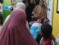 Viral, Tiga Orang Terseret Truk di Bima dan Sopirnya Melarikan Diri