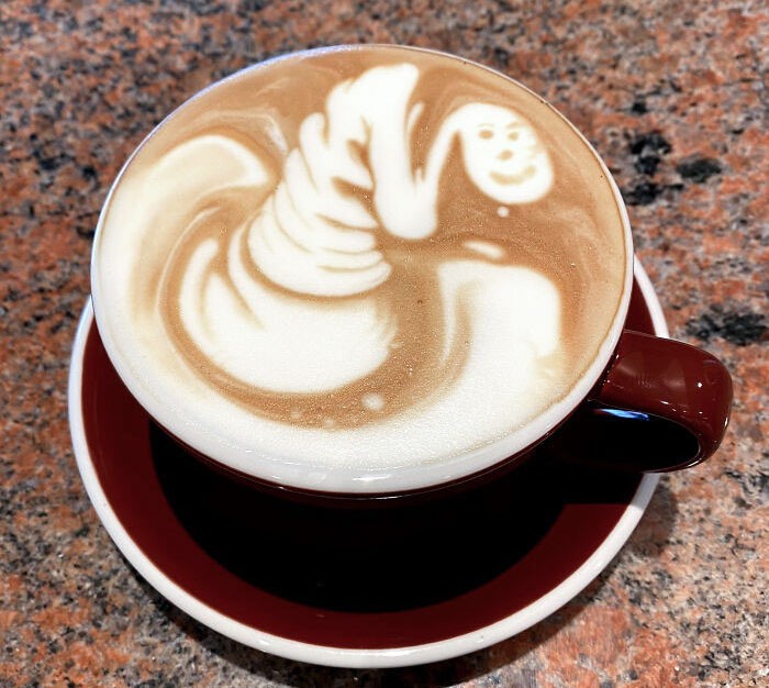 Zonk! 10 Latte Art yang Desainnya Bikin Kecewa