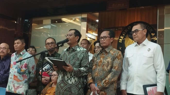 Menko Polhukam Mahfud MD  menyampaikan masa tugas Satgas TPPU Rp349 triliun yang dibentuknya pada April 2023 silam, sudah selesai.