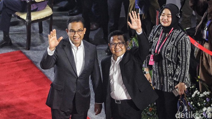 Tiga pasang capres cawapres telah tiba di Gedung KPK, Jakarta, Rabu (17/1/2024). Mereka akan adu gagasan antikorupsi yang digelar KPK.