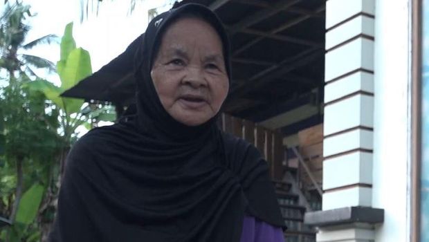 Nenek Sinar