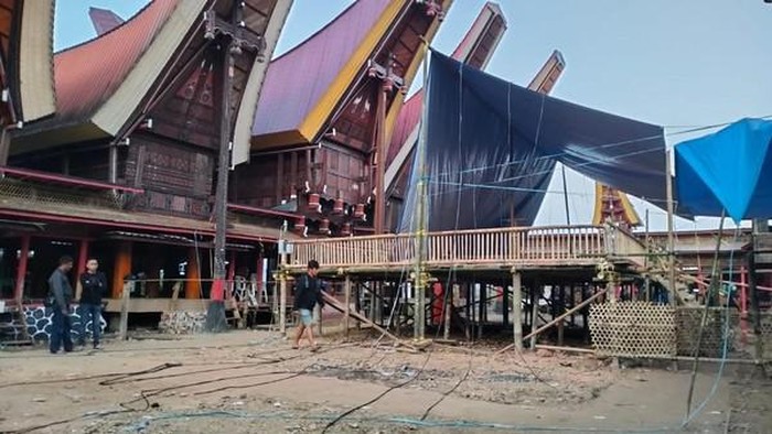 Pembubaran arena judi sabung ayam di Toraja Utara.