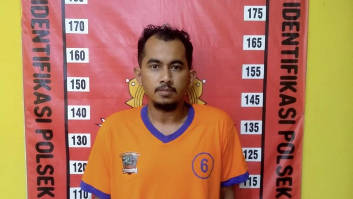 Pria asal Sepanjang Sidoarjo yang gadaikan motor milik tetangganya.
