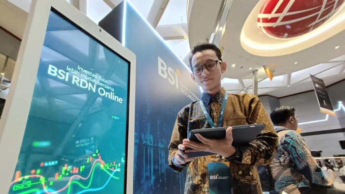 RDN Online Dorong Percepatan Bisnis Pasar Modal Syariah PT Bank Syariah Indonesia Tbk. (BSI) menggelar grand launching Pembukaan Rekening Dana Nasabah (RDN) Online Bank Syariah Pertama di Indonesia di Bursa Efek Indonesia, Jakarta. Launching ini menandakan BSI berkomitmen kuat untuk mendorong percepatan bisnis Pasar Modal Syariah dalam negeri, Rabu (17/1/2024).