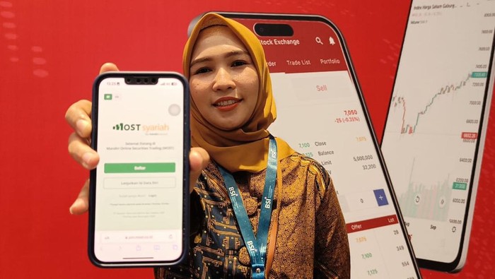 PT Bank Syariah Indonesia Tbk. (BSI) menggelar grand launching Pembukaan Rekening Dana Nasabah (RDN) Online Bank Syariah Pertama di Indonesia di Bursa Efek Indonesia, Jakarta. Launching ini menandakan BSI berkomitmen kuat untuk mendorong percepatan bisnis Pasar Modal Syariah dalam negeri, Rabu (17/1/2024).
