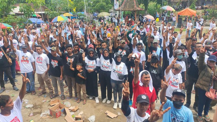 Relawan di Bojonegoro