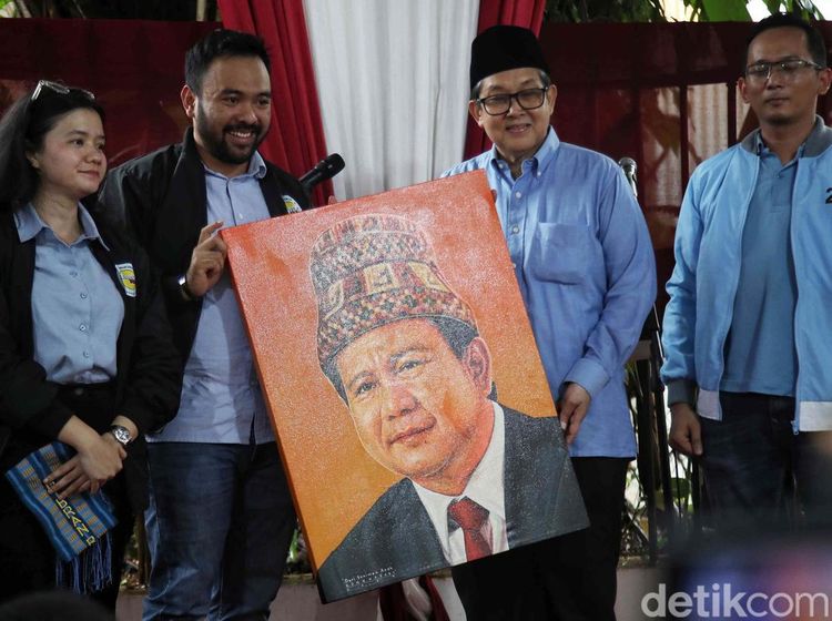 Relawan Rembuk Pagi Deklarasi Dukung Prabowo-Gibran