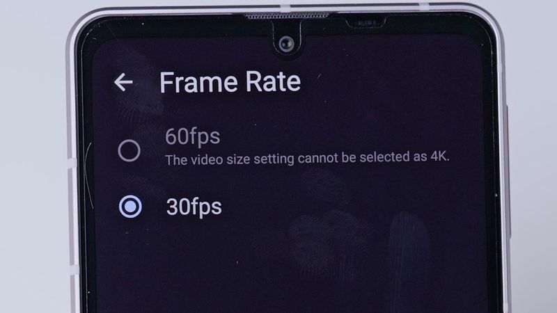 Review Kamera Sharp Aquos Sense8
